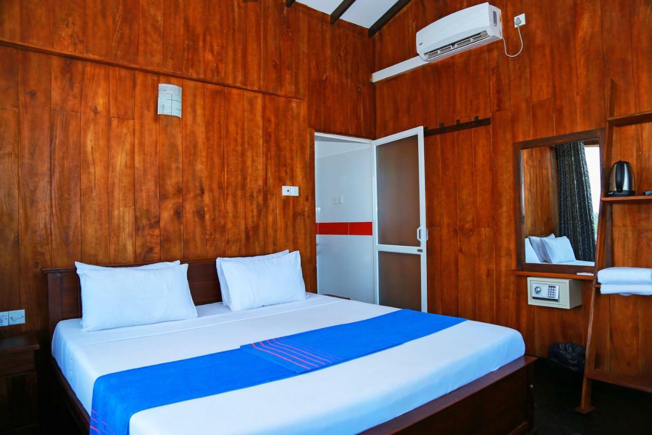Hikka Ocean Resort Хикадува Екстериор снимка