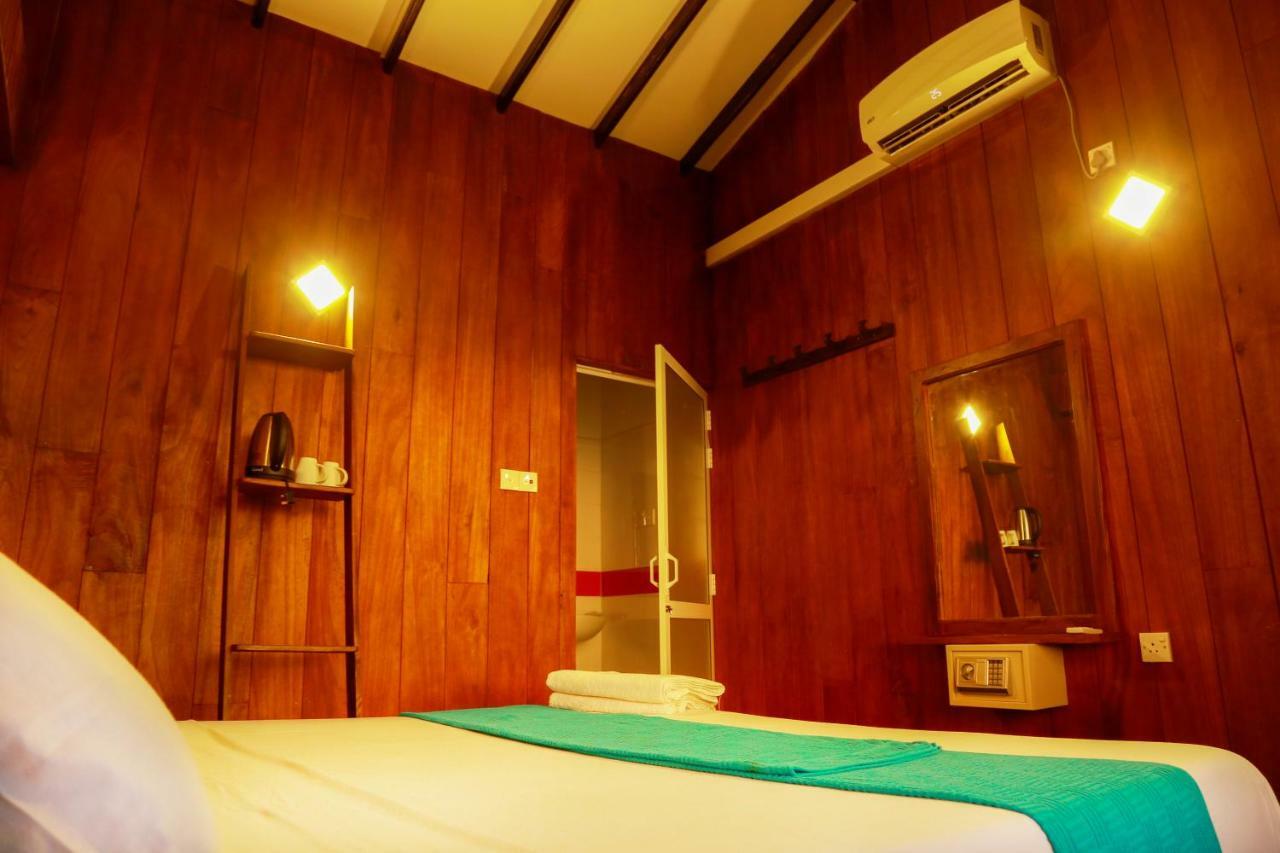 Hikka Ocean Resort Хикадува Екстериор снимка